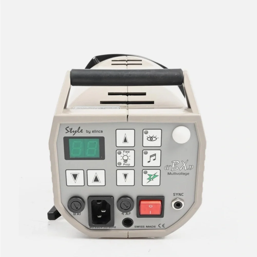 Elinchrom 400bx studio light